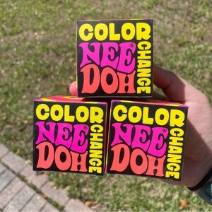 Set of 3 Color Changing NeeDohs